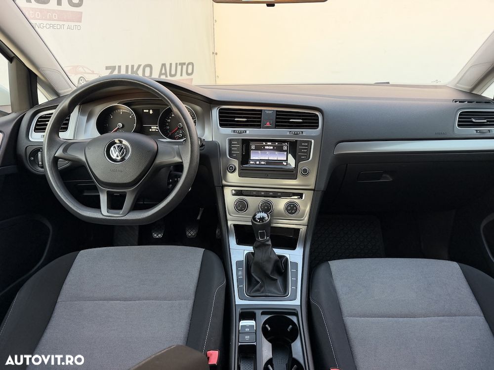Volkswagen Golf 1.6 TDI DPF Trendline - 8