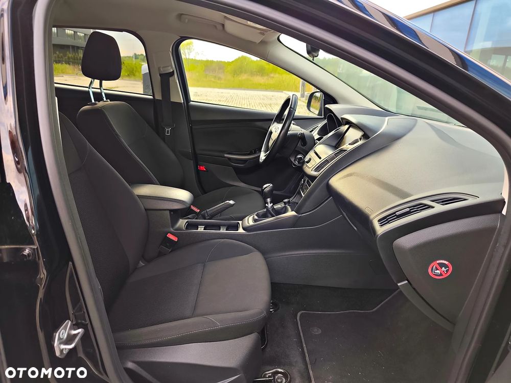 Ford Focus 1.0 EcoBoost Titanium - 16