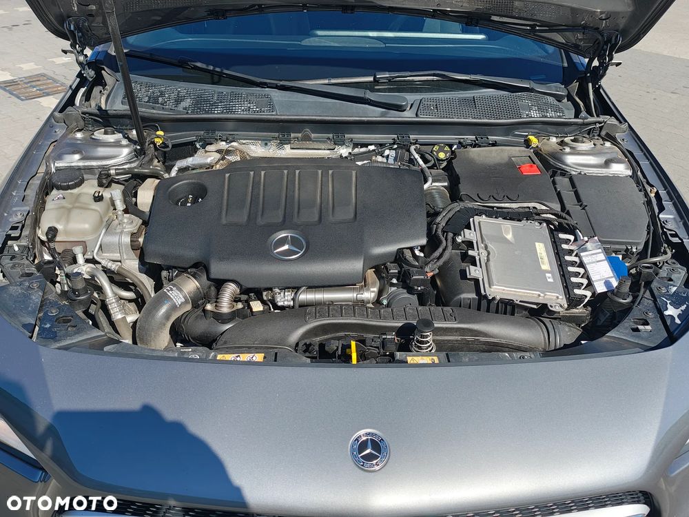Mercedes-Benz CLA 200 d 8G-DCT Edition 2022 - 18