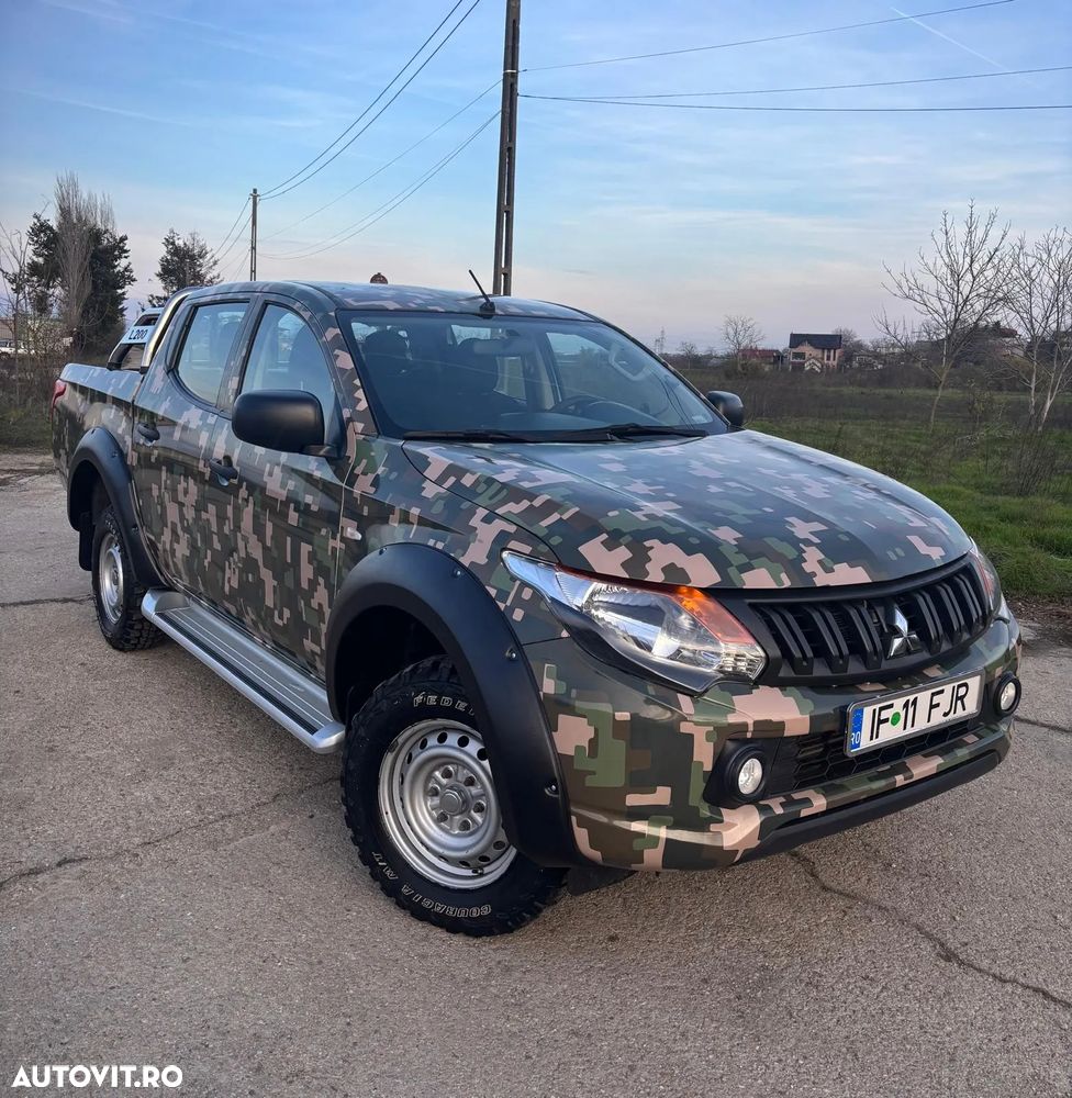 Mitsubishi L200 Double Cab 2.4 DI-D M/T Instyle - 13