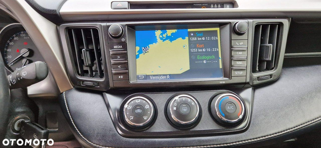 Toyota RAV4 - 18