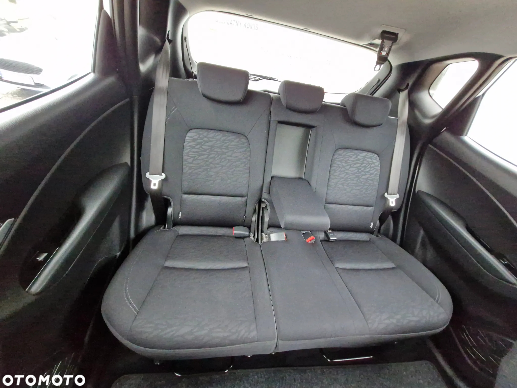 Hyundai ix20 1.4 Premium - 19