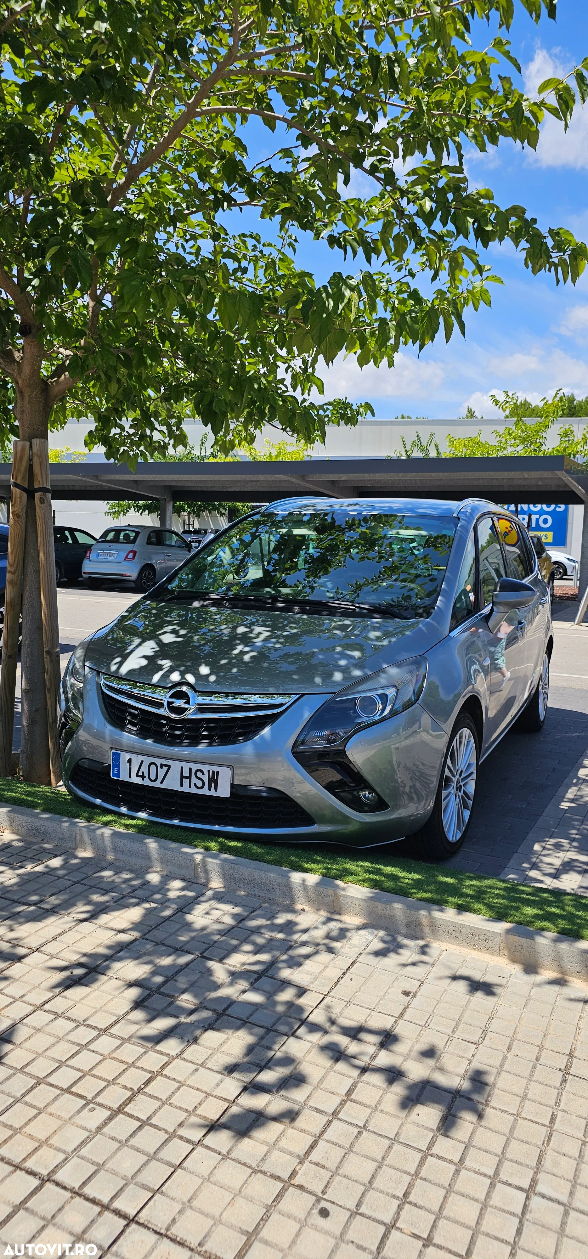 Opel Zafira Tourer 2.0 CDTI ECOTEC Selection - 2