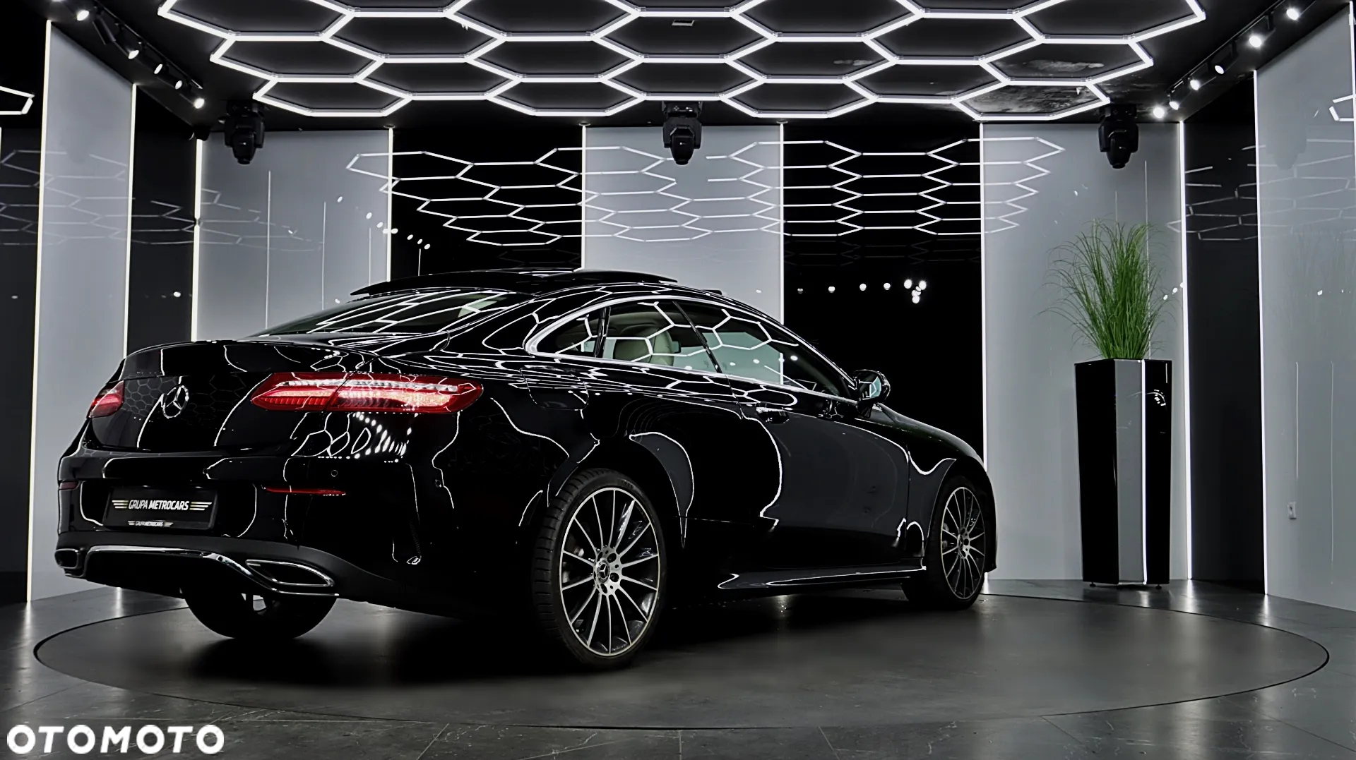 Mercedes-Benz Klasa E 400 d Coupe 4-Matic 9G-TRONIC - 10