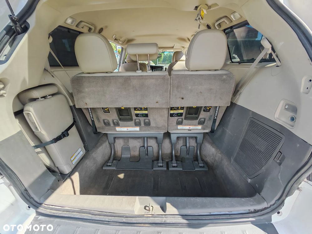 Toyota Sienna 3.5 V6 - 5