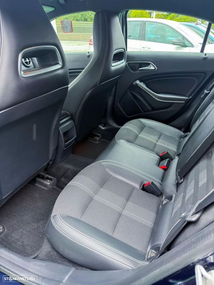 Mercedes-Benz A 180 d Urban - 22