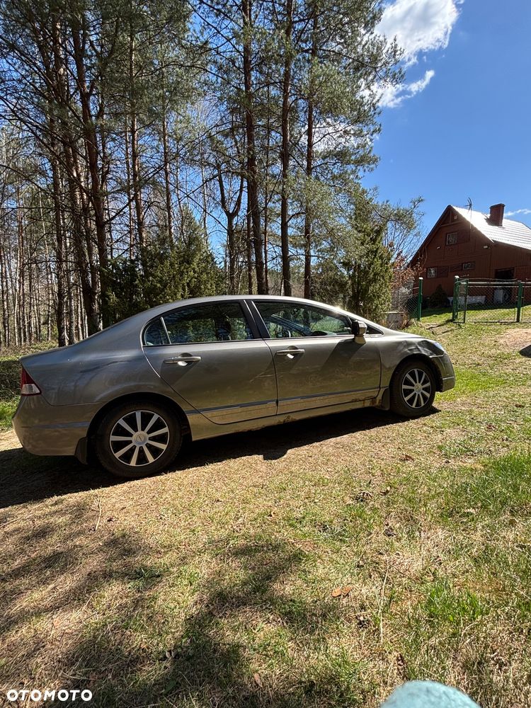 Honda Civic 1.8 Comfort - 9