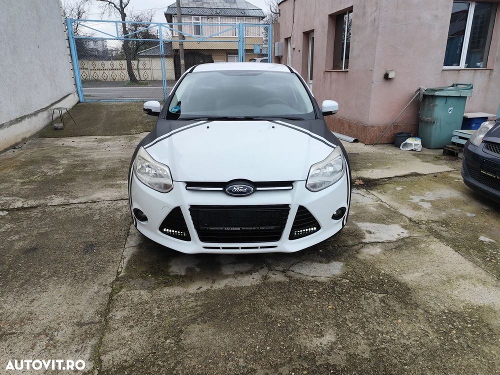 Ford Focus Turnier 1.6 Ti-VCT Champions Edition - 14