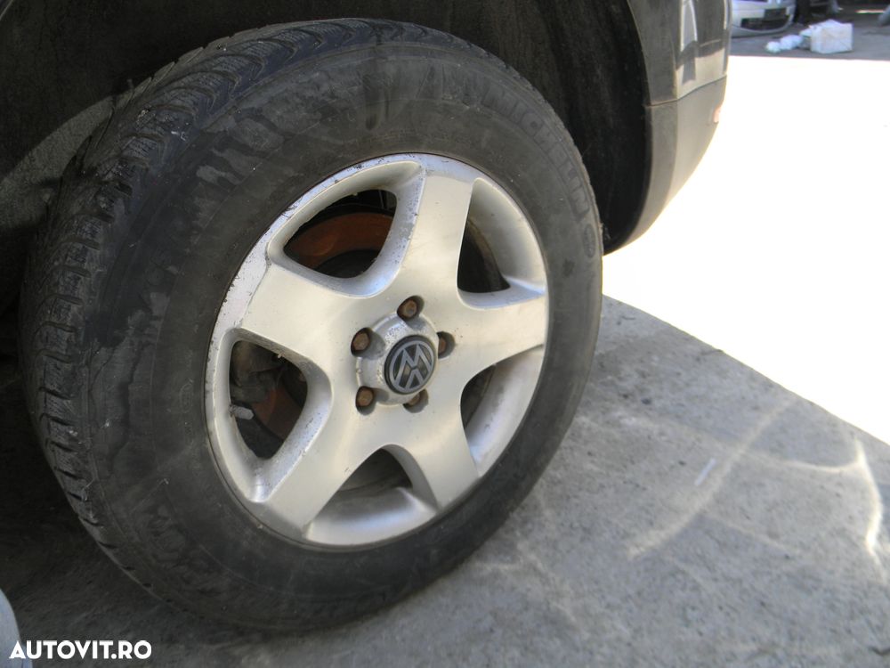 Dezmembrari  VW TOUAREG (7L)  2002  > 2010 2.5 R5 TDI Motorina - 20