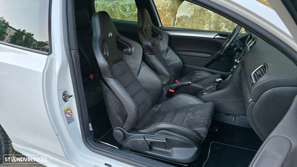 VW Golf - 41