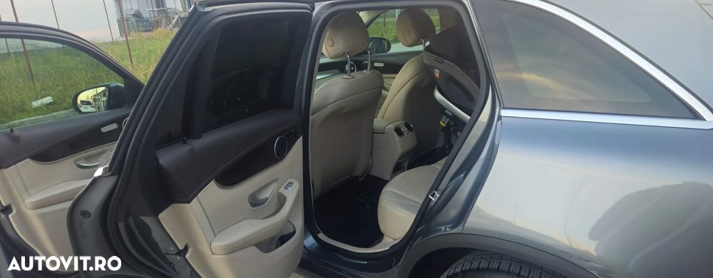 Mercedes-Benz GLC 220 d 4Matic 9G-TRONIC - 12