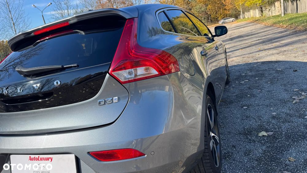 Volvo V40 D3 Geartronic RDesign - 9