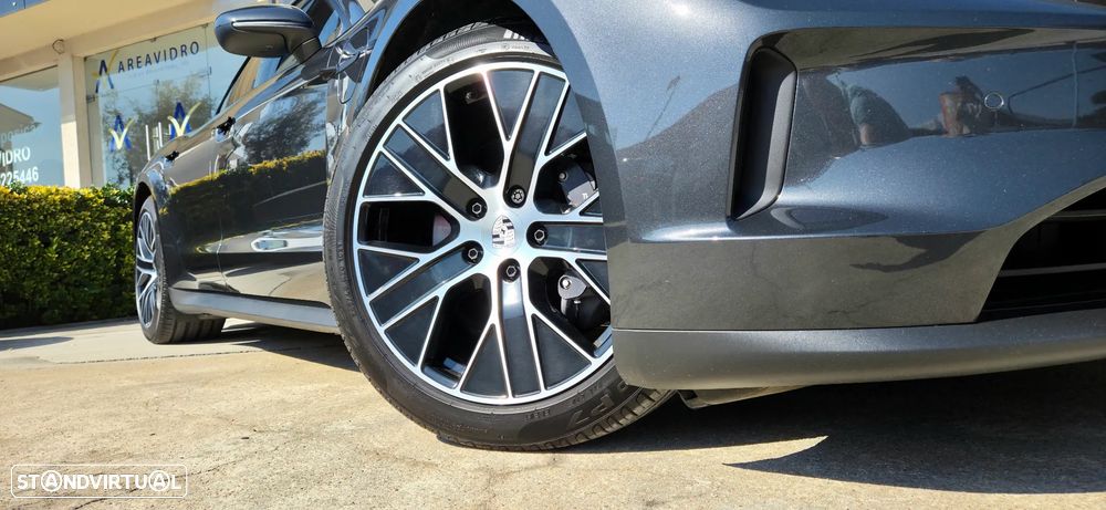 Porsche Taycan Bateria Performance Plus - 14