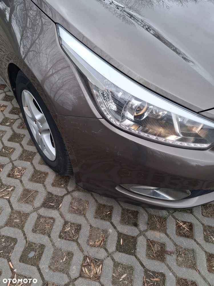 Kia Ceed - 10