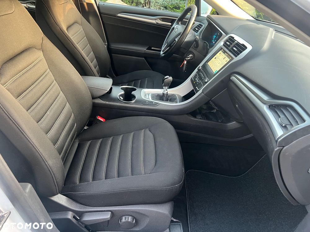 Ford Mondeo 2.0 TDCi ECOnetic Start-Stopp Trend - 32