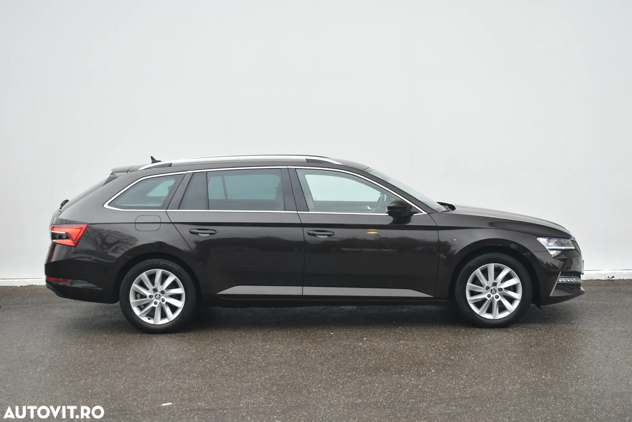 Skoda Superb Combi 1.4 TSI PHEV Style - 11