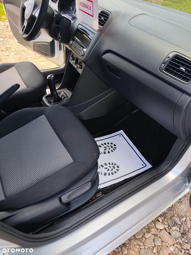 Volkswagen Polo - 12