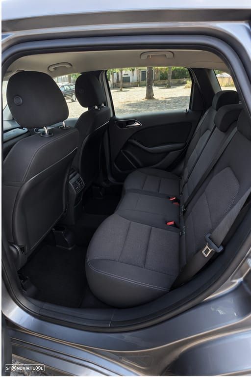 Mercedes-Benz B 180 BlueEFFICIENCY Aut. - 12