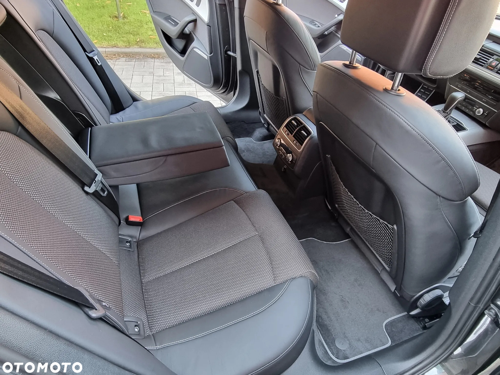 Audi A6 Avant 3.0 TDI quattro S tronic - 27