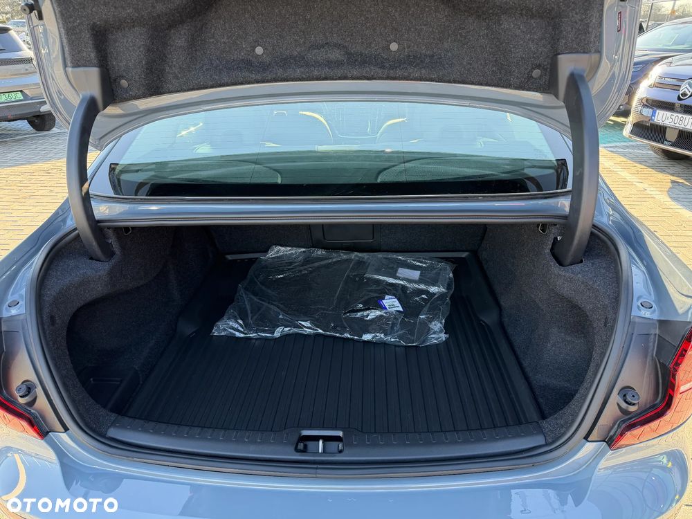 Volvo S60 B5 B AWD Plus Dark - 5