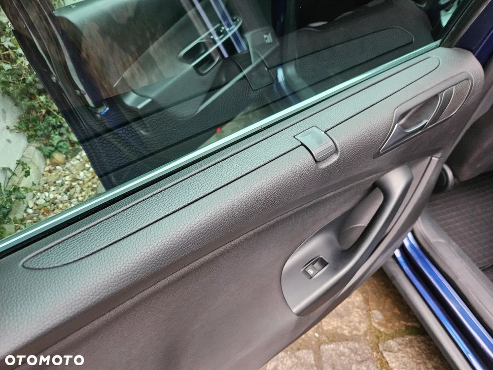 Volkswagen Passat Variant 2.0 TDI DPF Sportline - 20