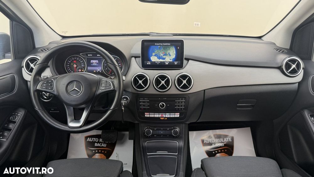 Mercedes-Benz B 180 - 8