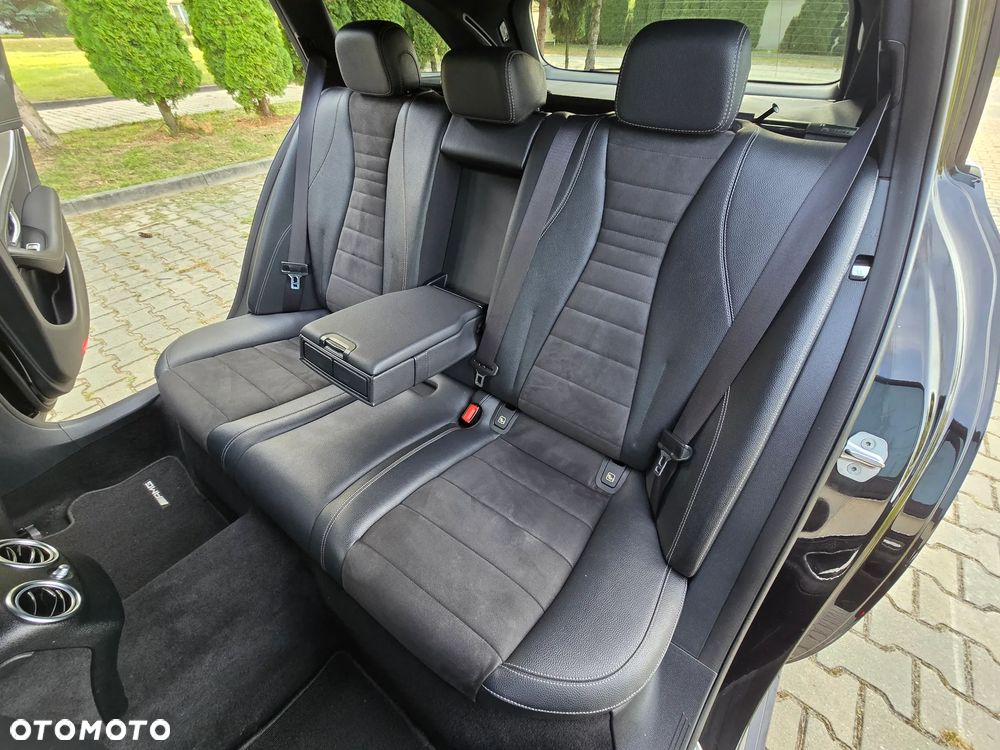 Mercedes-Benz Klasa E 220 d T 9G-TRONIC AMG Line - 18