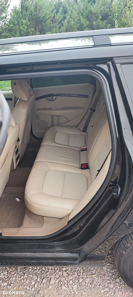Volvo V70 2.0 Momentum - 30