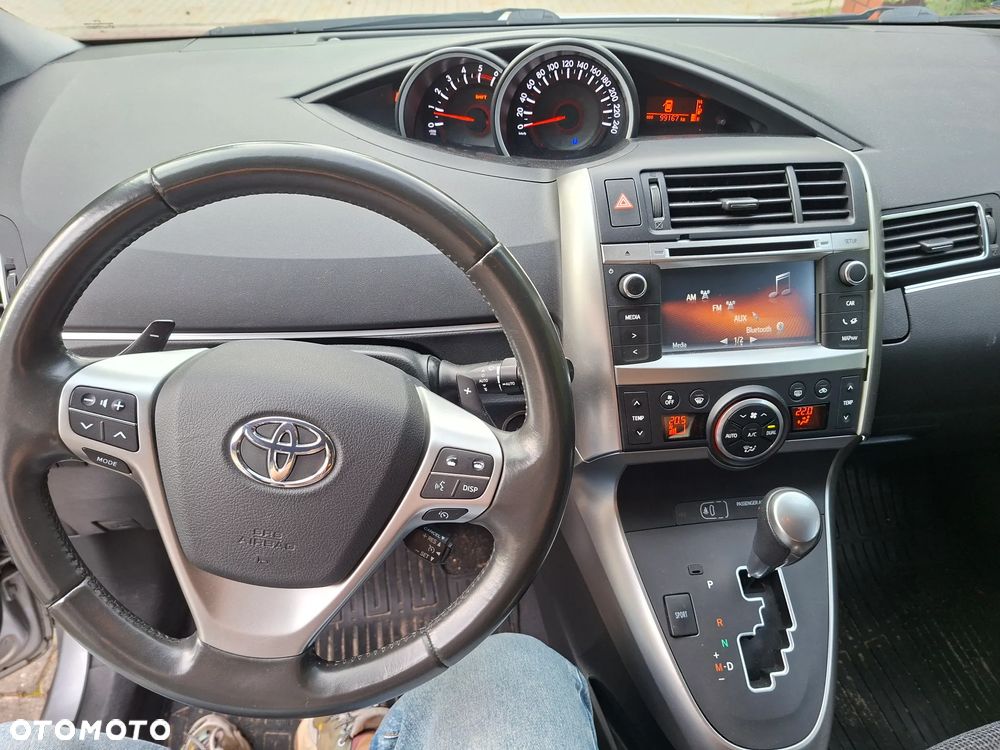 Toyota Verso - 8