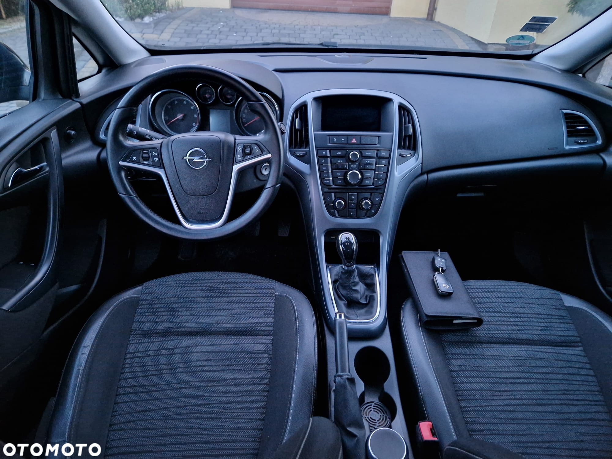 Opel Astra 1.3 CDTI DPF 150 Jahre - 10