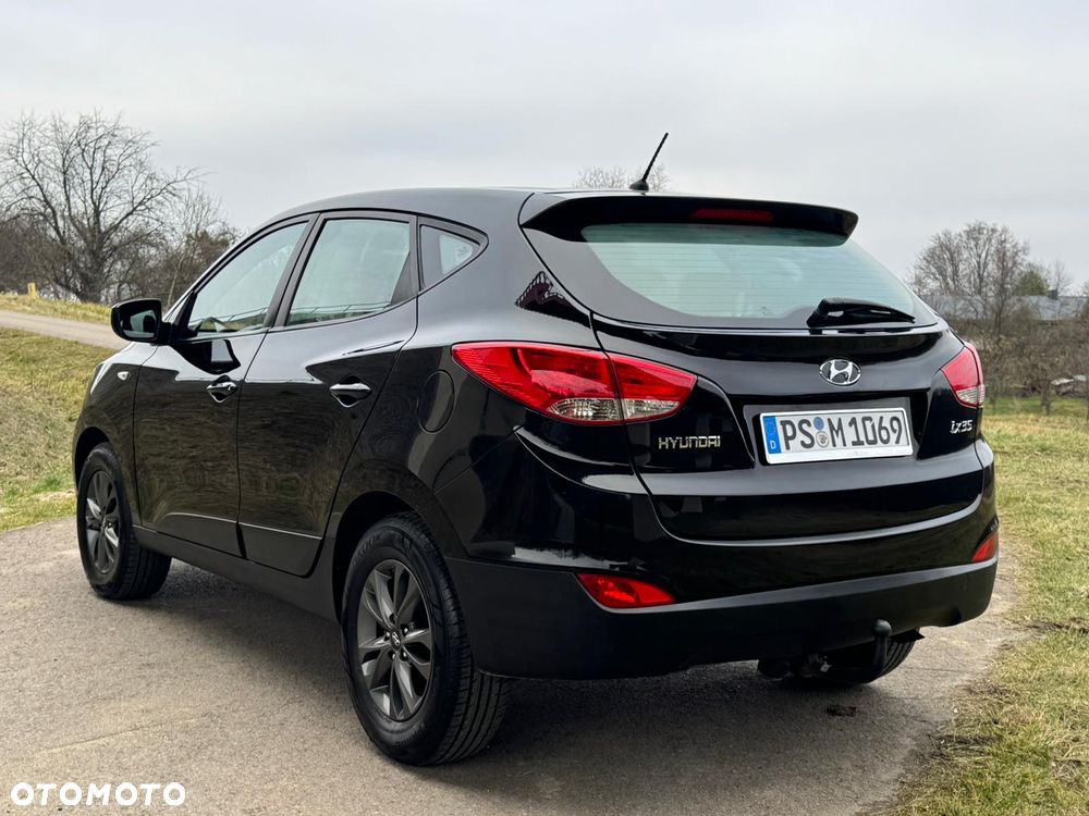 Hyundai ix35 1.6 2WD Fifa World Cup Edition - 11