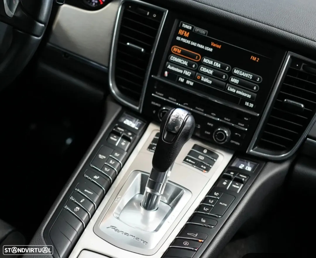 Porsche Panamera Platinum Edition - 11