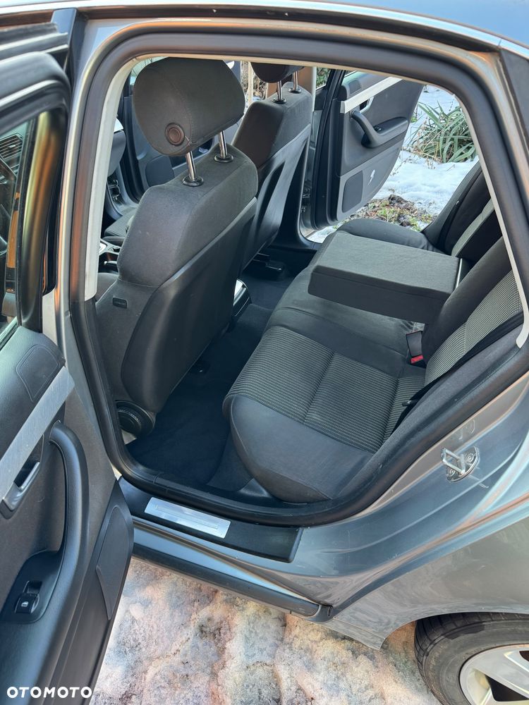 Audi A4 Limousine - 6