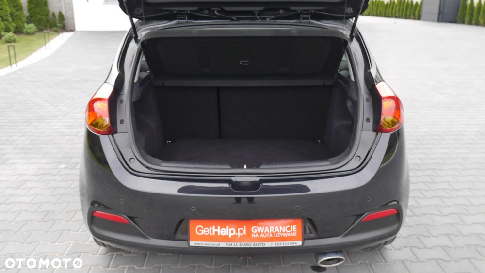 Kia Ceed 1.6 GDI ISG Platinum Edition - 37