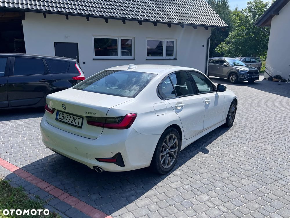 BMW Seria 3 2019 photo 4