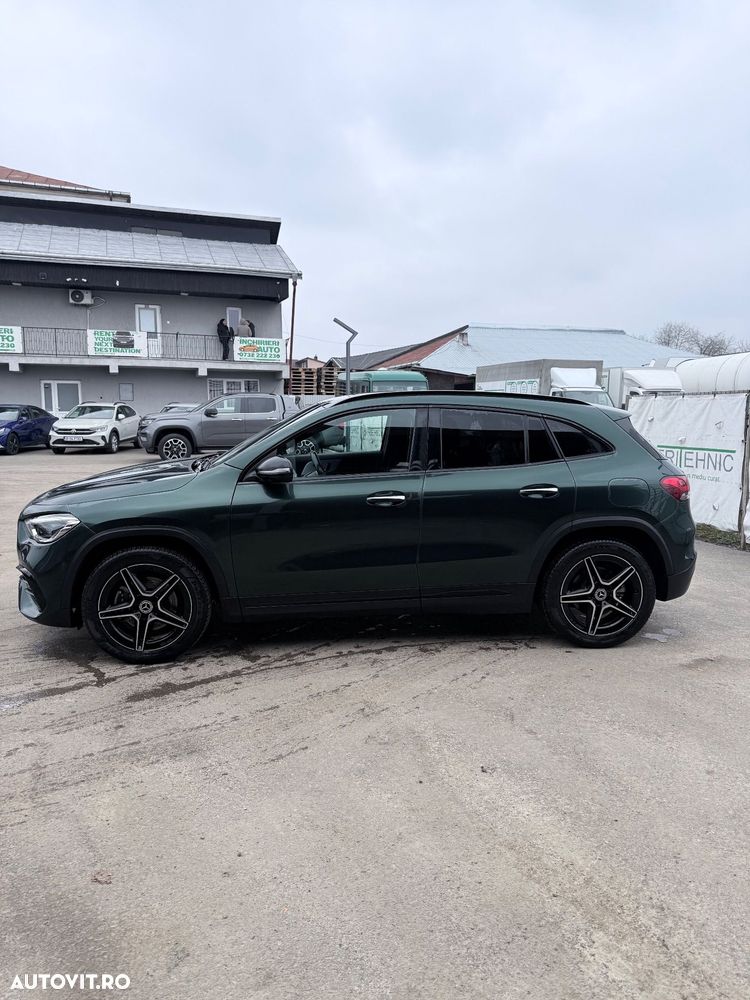Mercedes-Benz GLA - 9