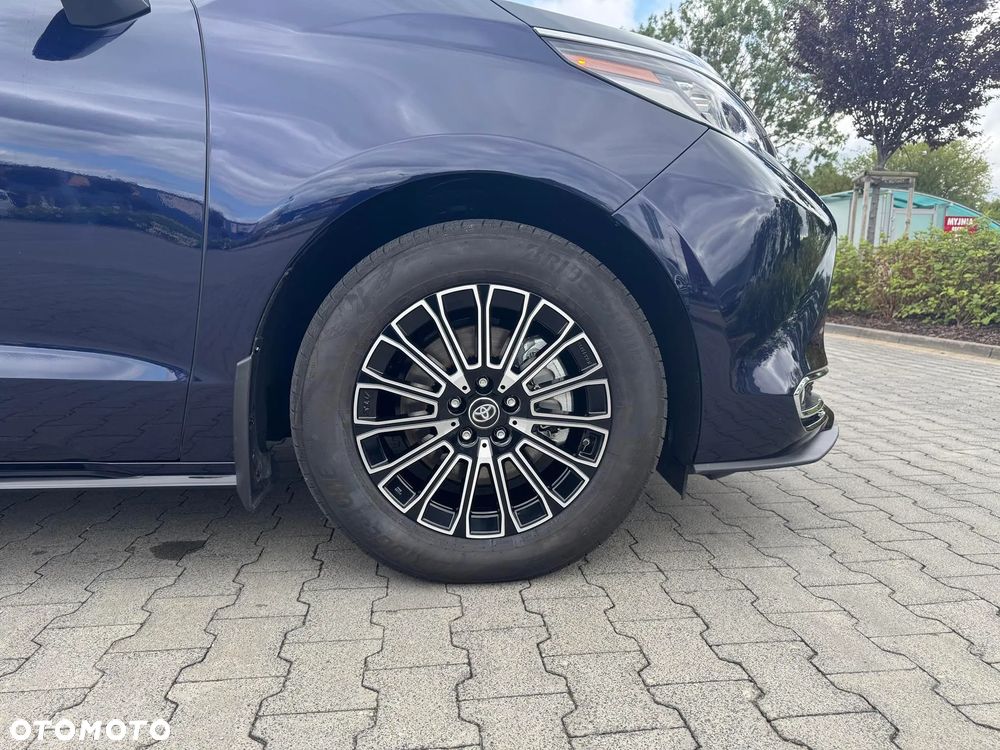 Toyota Sienna - 13