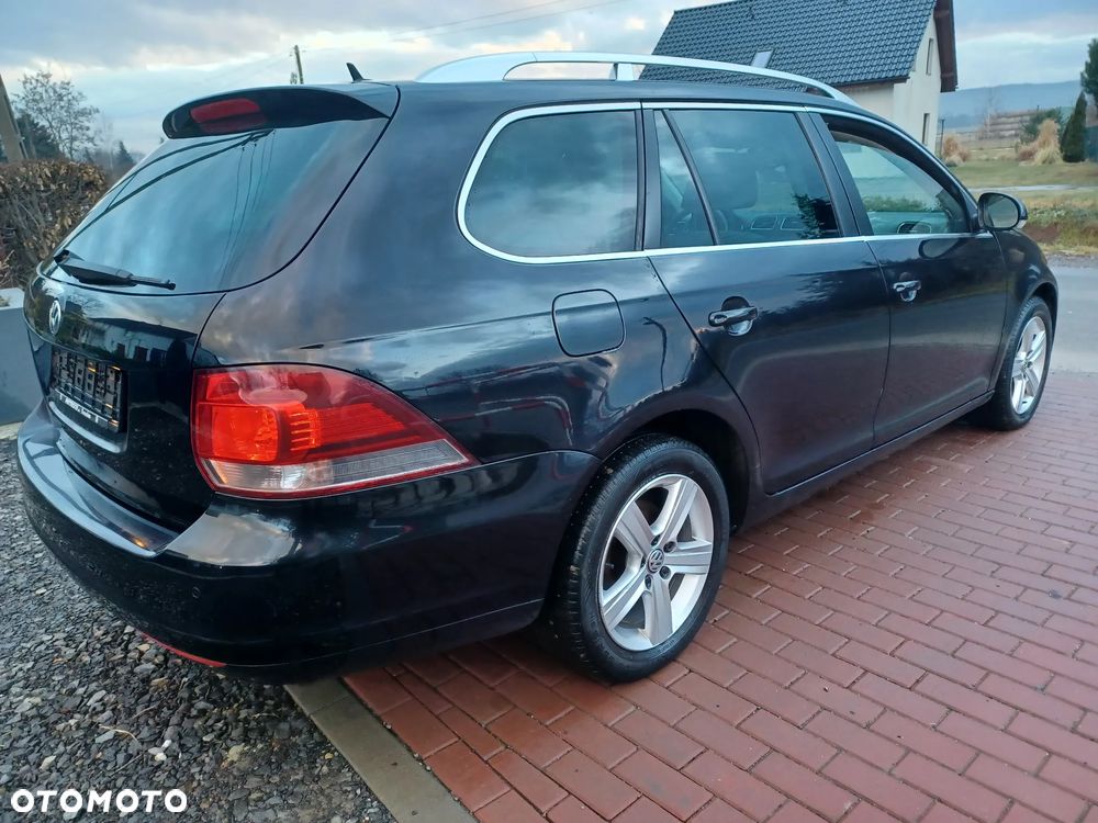 Volkswagen Golf 2.0 TDI DPF Comfortline - 11