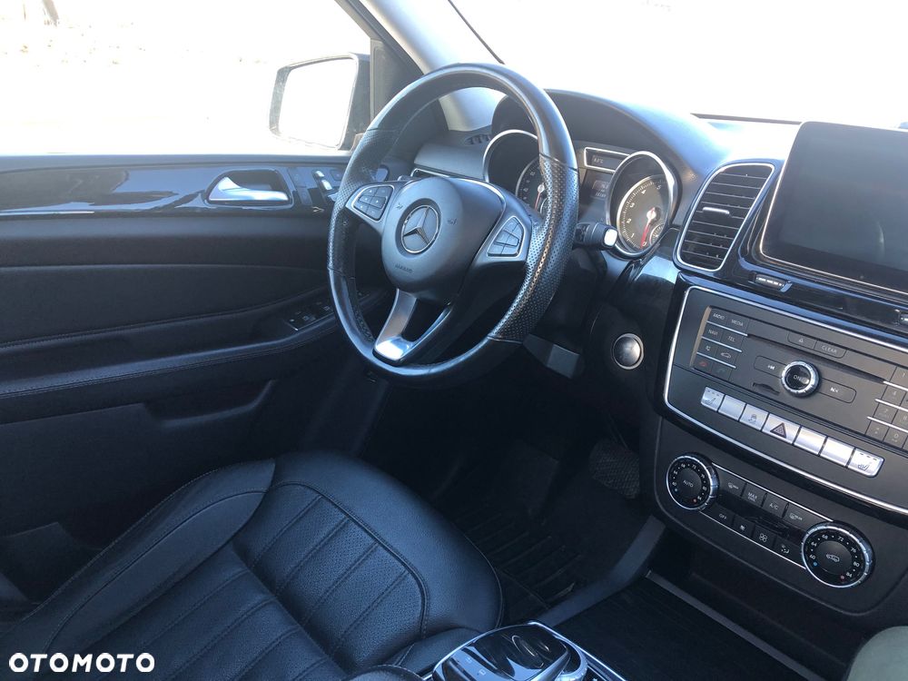 Mercedes-Benz GLE - 15
