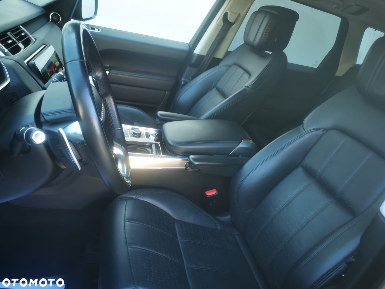 Land Rover Range Rover Sport D300 (SDV6) Autobiography Dynamic - 8