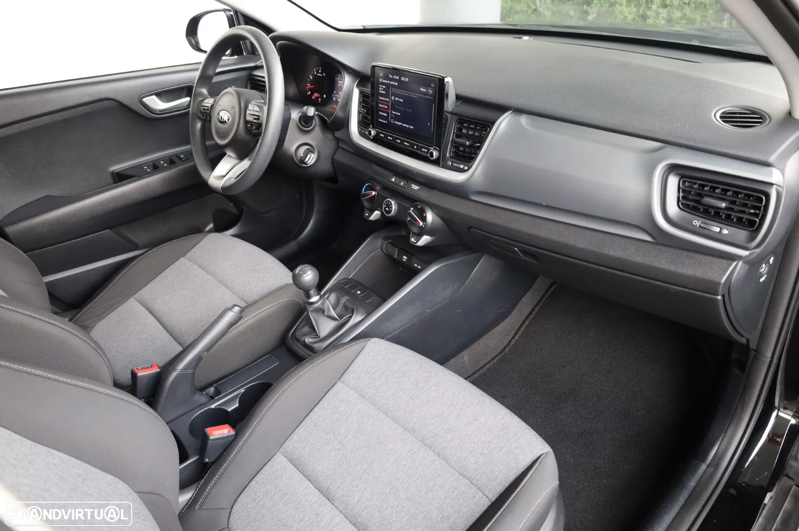 Kia Stonic 1.2 Dynamic - 31