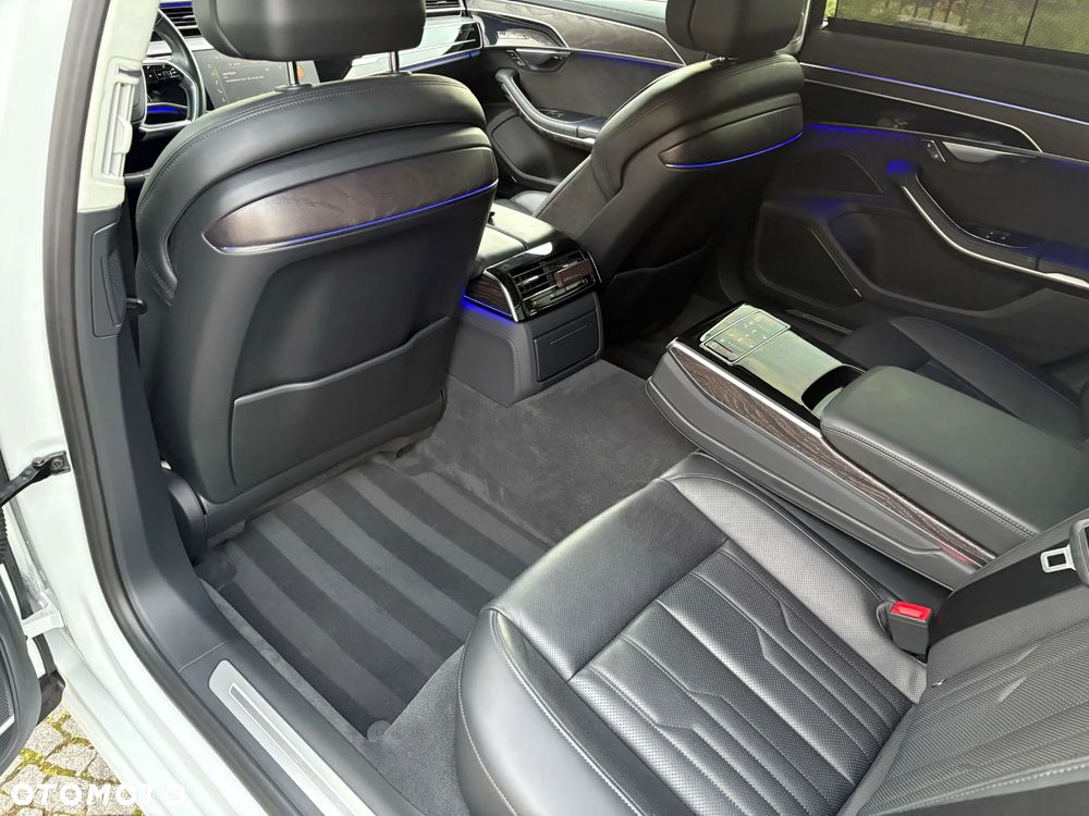 Audi A8 L 60 TFSI e Quattro Tiptronic - 28