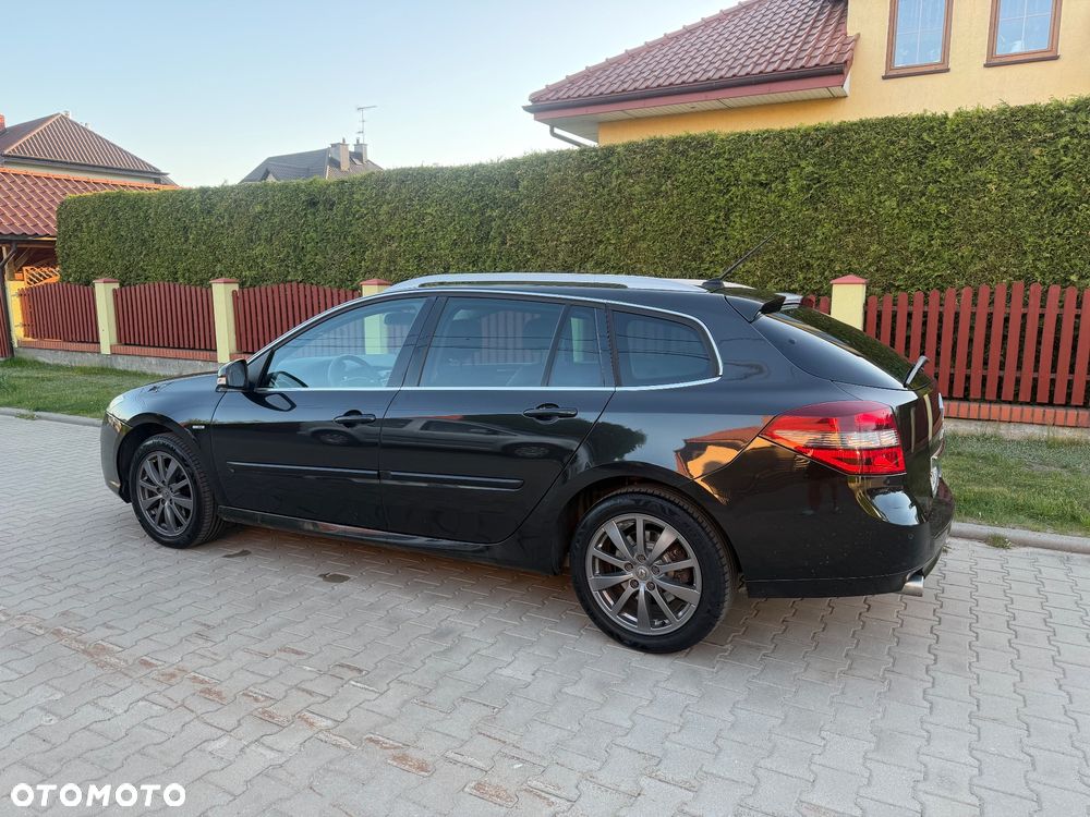Renault Laguna dCi 150 FAP Start-Stop Bose Edition - 20