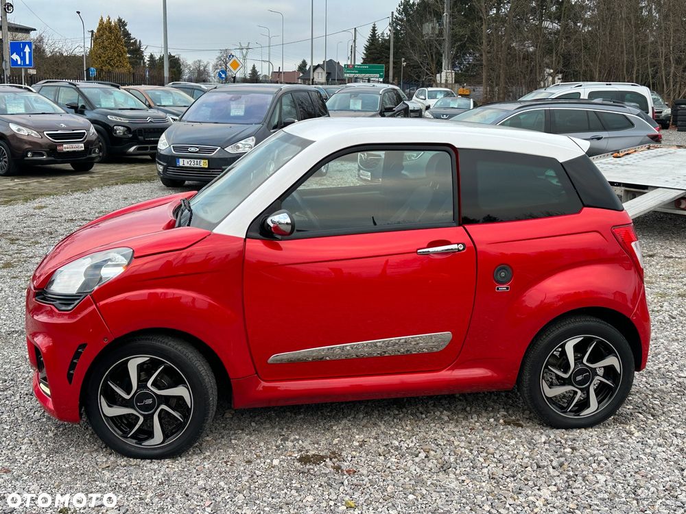 Aixam Crossover - 12