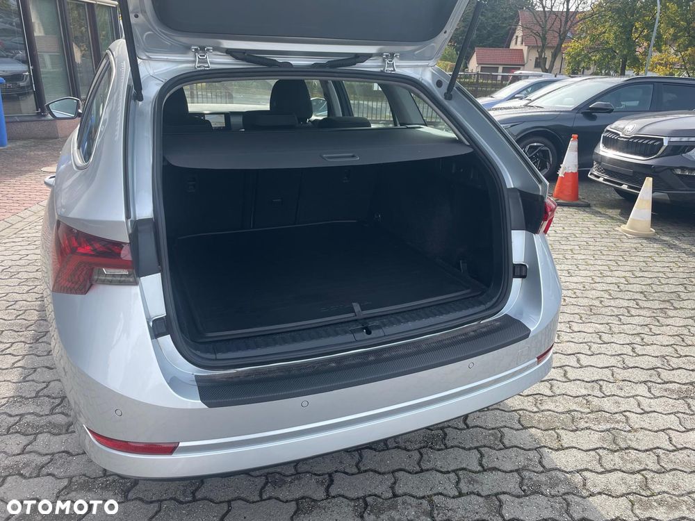 Skoda Octavia 2.0 TDI Ambition DSG - 6