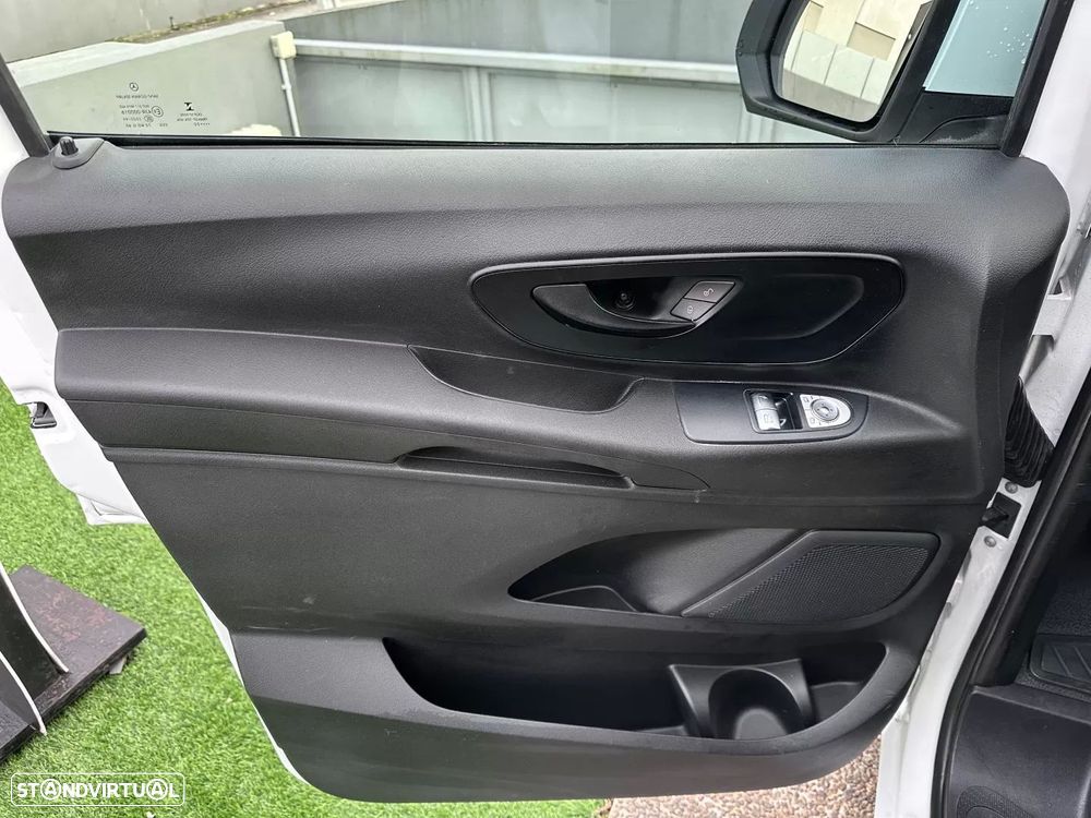 Mercedes-Benz Vito Tourer Longa Aut. PRO - 26