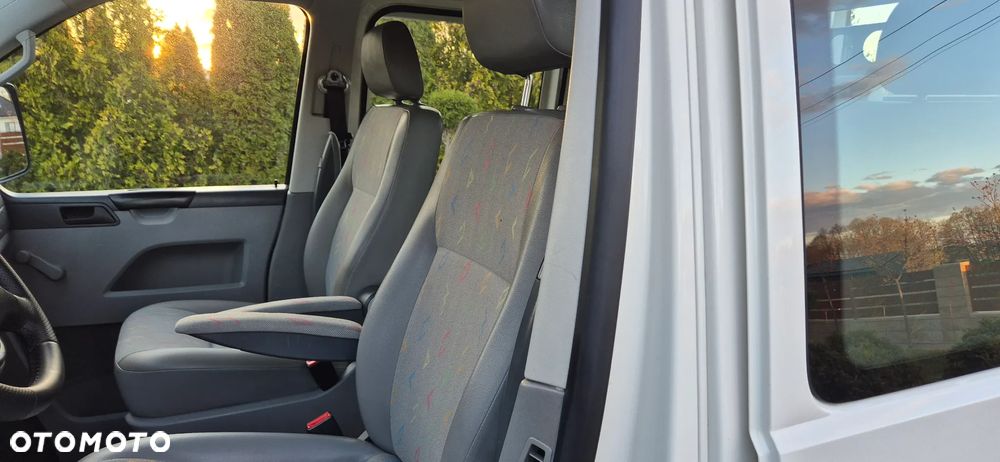 Volkswagen T5 - 15