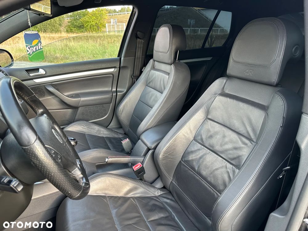 Volkswagen Golf R32 4Motion - 14