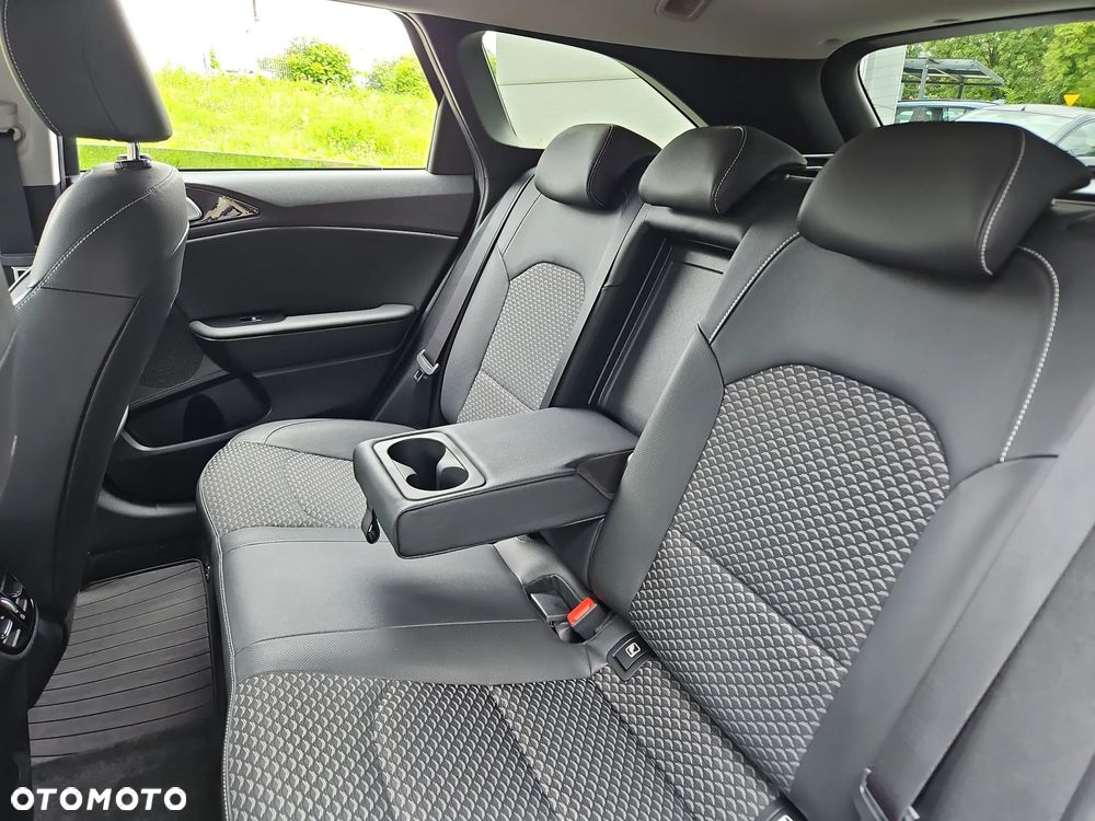 Kia Ceed 1.5 T-GDI Tribute DCT - 16