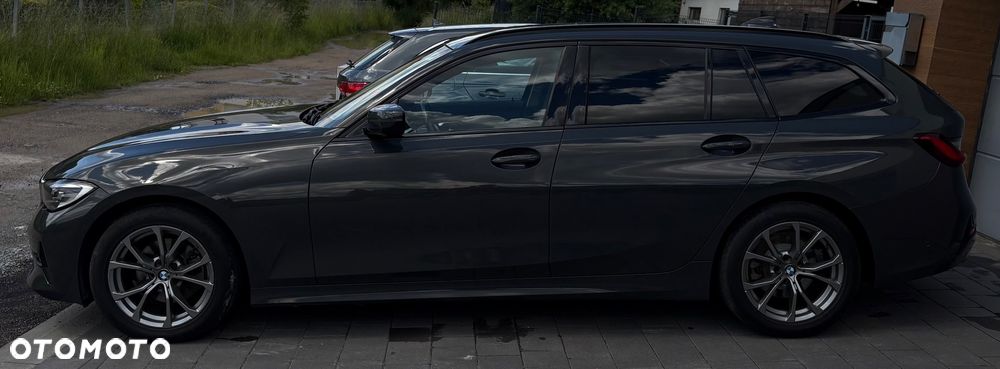 BMW Seria 3 320d Sport Line Shadow - 4